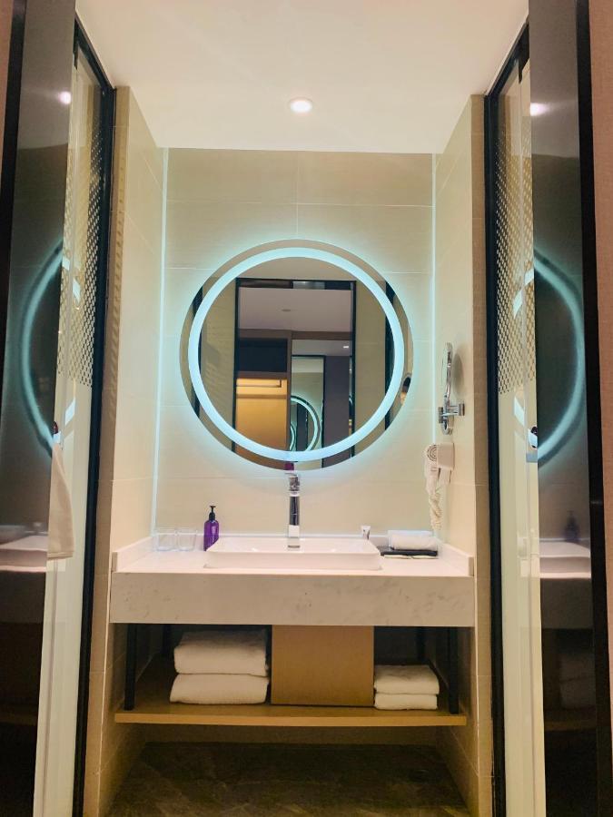 Mercure Shanghai Hongqiao Railway Station Экстерьер фото