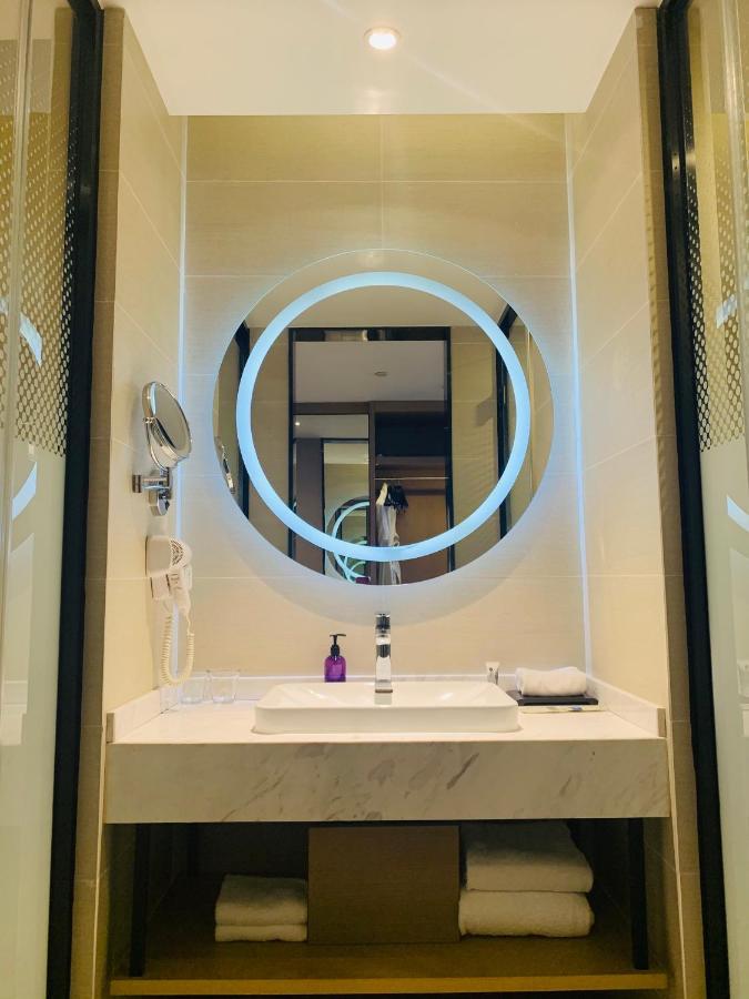 Mercure Shanghai Hongqiao Railway Station Экстерьер фото
