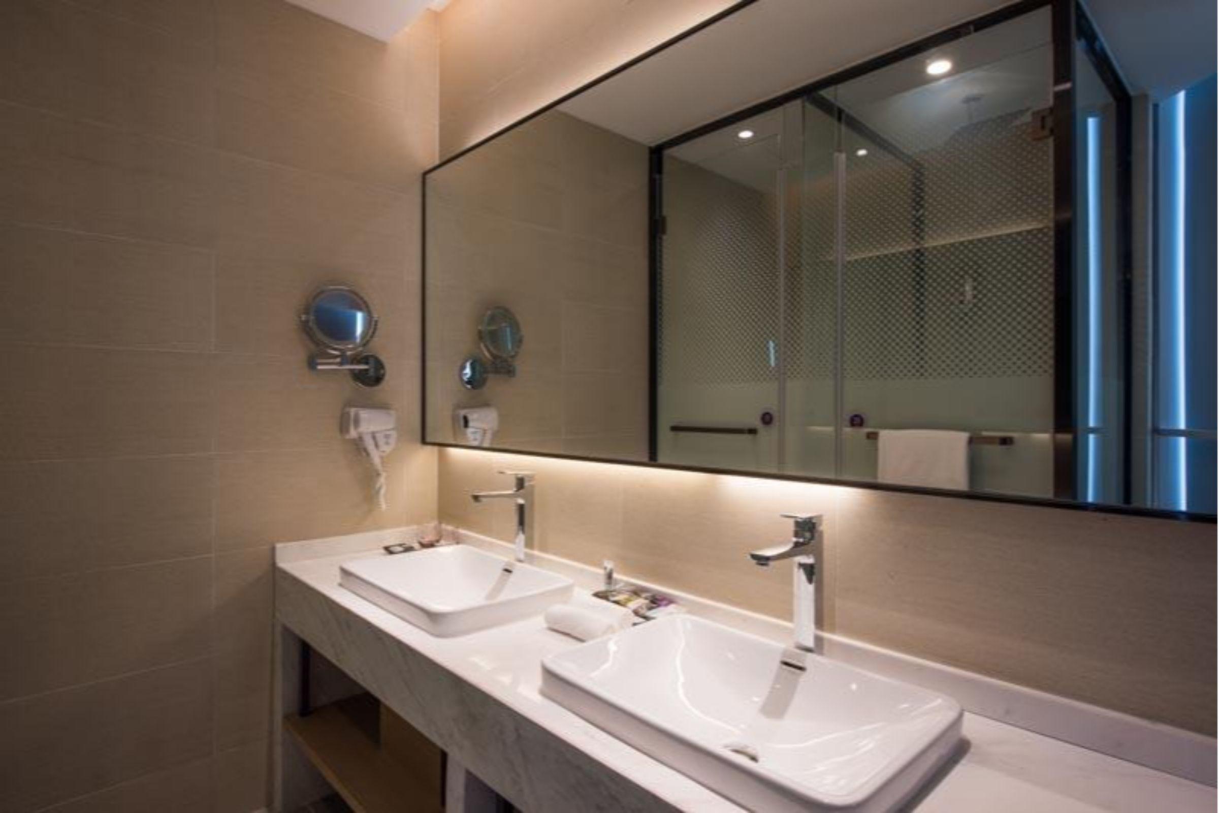 Mercure Shanghai Hongqiao Railway Station Экстерьер фото